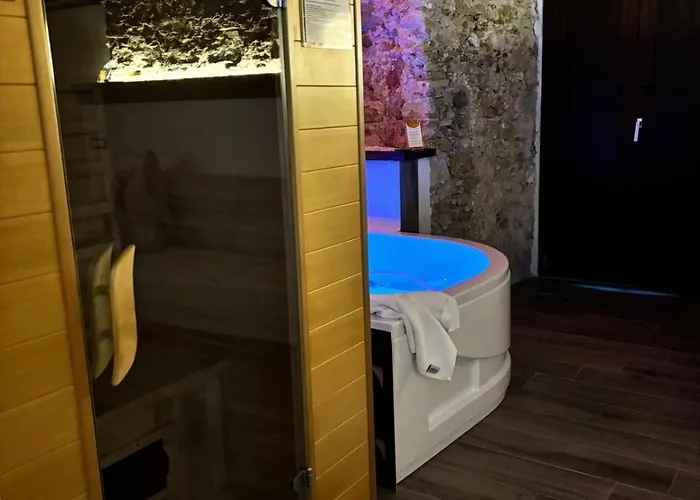 Re Carlo & Lägenhet *